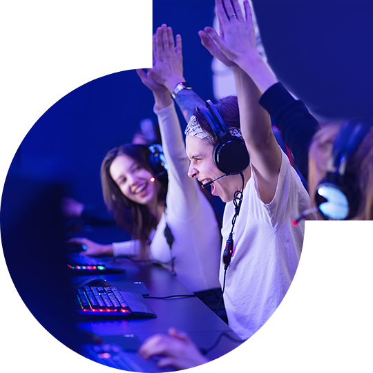 HJC黄金城獨家雙向驅動技術<br>讓電競玩家盡情享受極致高速快感